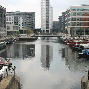 Leeds Centre Leeds (West Yorkshire)